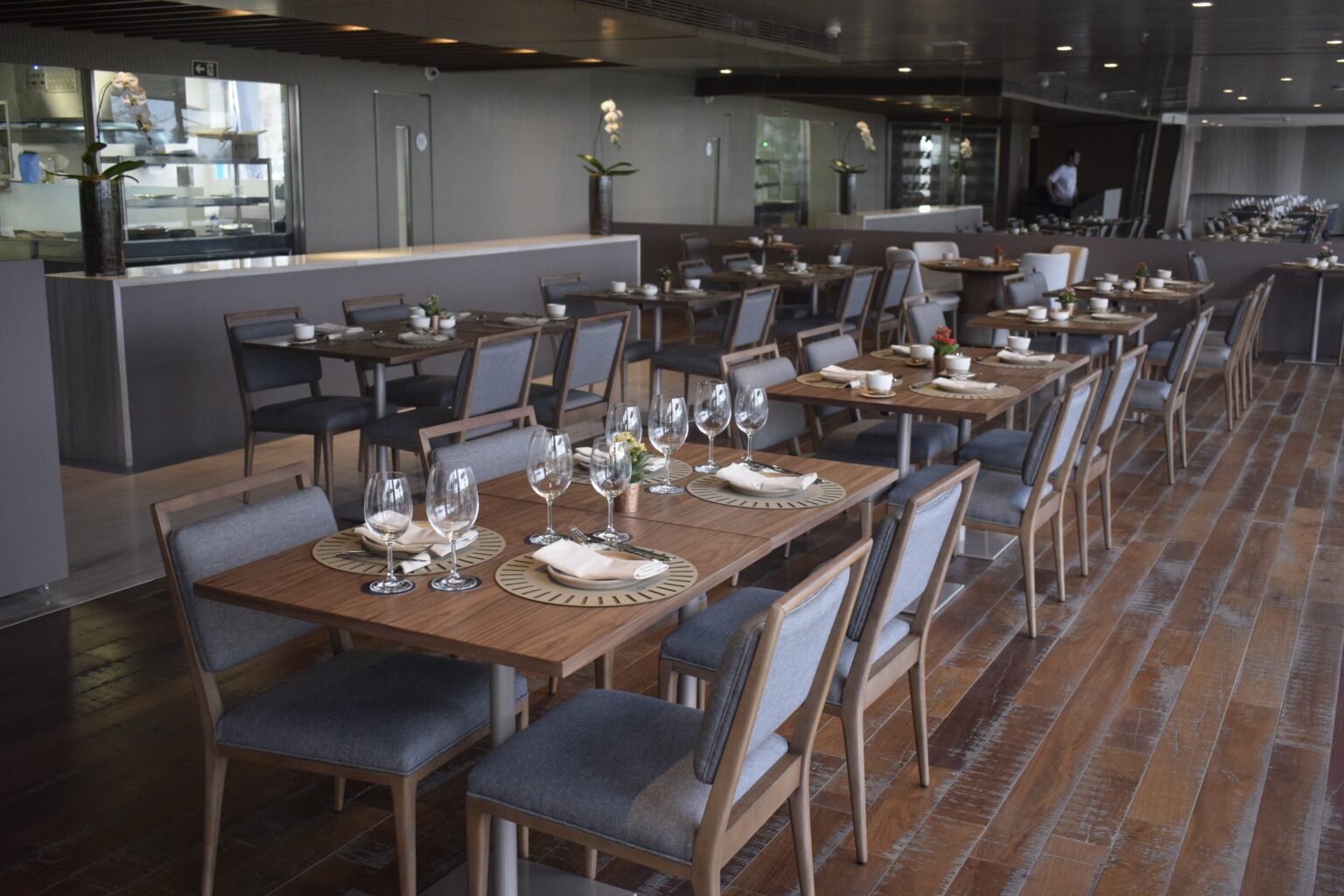 suryaahotel05 scaled