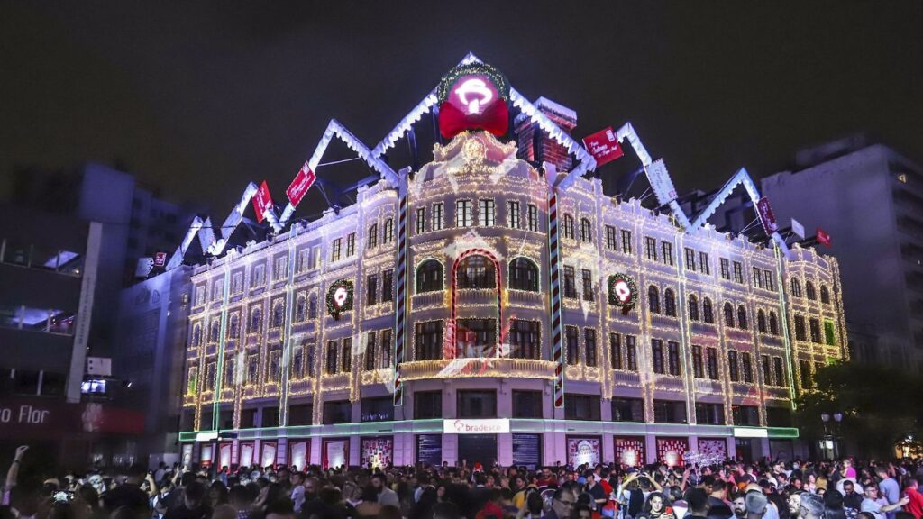 Palácio Avenida em Curitiba no Natal